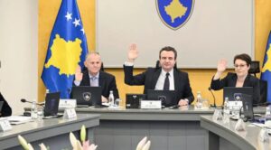Qeveria e Kosovës rrit shtesat për gratë lehona