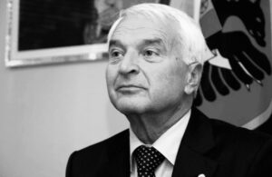 Ndërron jetë Bujar Bukoshi