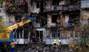 Rusia rrëzon dhjetëra dronë ukrainas drejt Moskës, mbyllen dy aeroporte për siguri