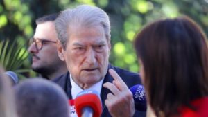 Berisha: “Me ndryshimet në drejtësi, Rama po u hap derën arratisjeve”