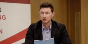 Fejzi Hajdari kritikon ambasadorin Meidani: “Diplomacia nuk duhet të politizohet”