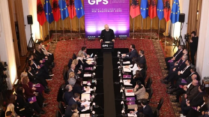 Rama largon Ballukun dhe Spiropalin, emëron 7 ministra të rinj