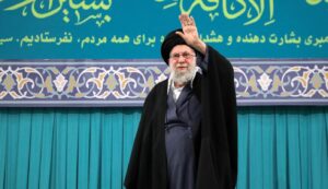 Khamenei i vrarë apo gjallë? Izraeli pohon, Irani mohon