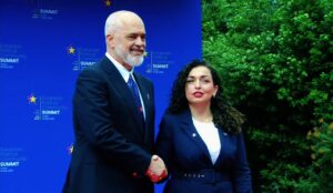 Po mirë, mirë, me Serbinë, po me Shqipërinë çka patët?