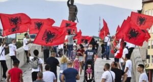 Korridori 8, Tirana dhe Prishtina lënë jetim shqiptarët e Maqedonisë