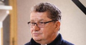 Ndërron jetë meshtari Don Kelmend Spaqi, simbol i solidaritetit gjatë luftës në Kosovë