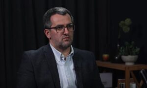 Debati për Masakrën e Dubravës, Shkëlzen Gashi kërkon korrigjimin e listës së viktimave nga Natasha Kandiç